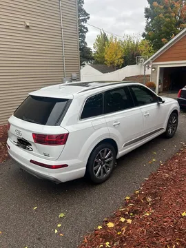 2017 Audi Q7 Premium Plus