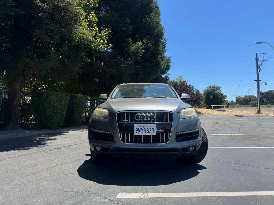 2011 Audi 4L Q7 - Image 2 of 6