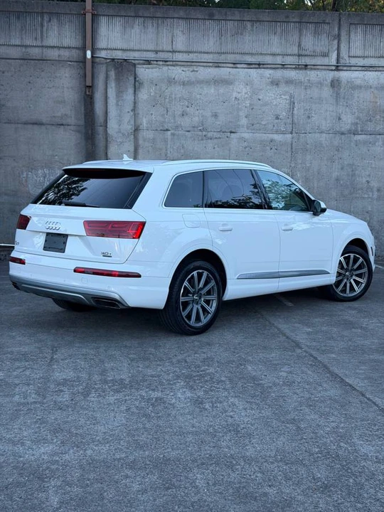 2017 Audi 4M Q7 - Image 3 of 18