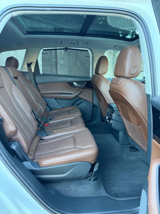 2017 Audi 4M Q7 - Image 7 of 18