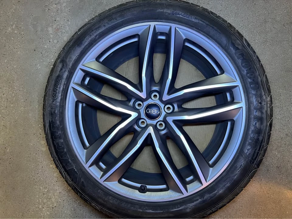 2017 Audi 4M Q7 - Image 2 of 10