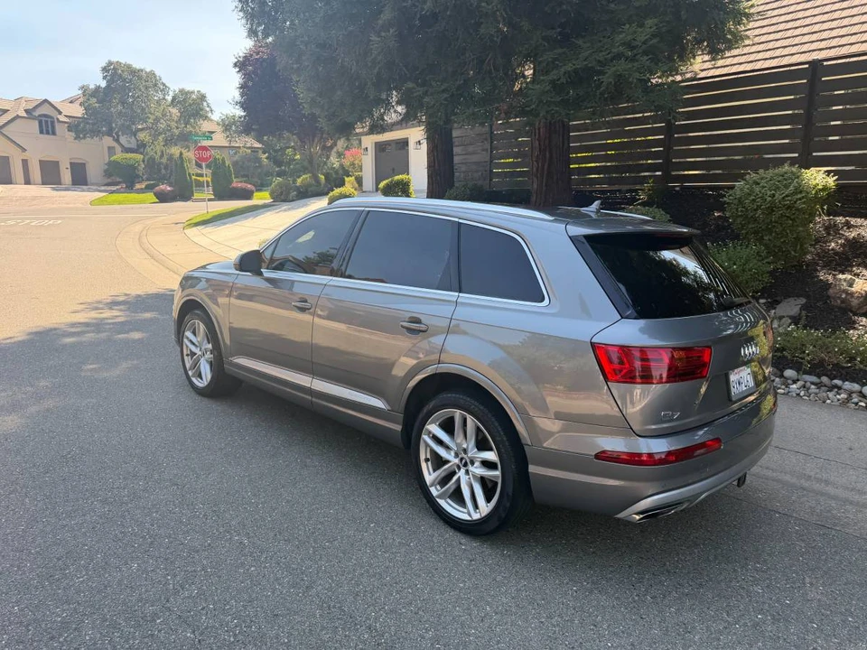 2017 Audi 4M Q7 - Image 4 of 24