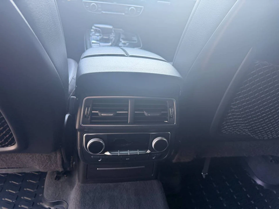 2017 Audi 4M Q7 - Image 9 of 24