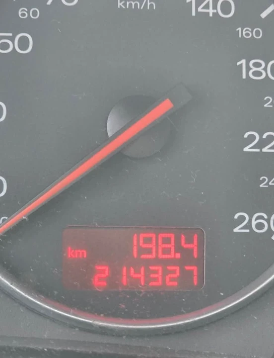 2003 Audi B6 A4 - Image 5 of 8
