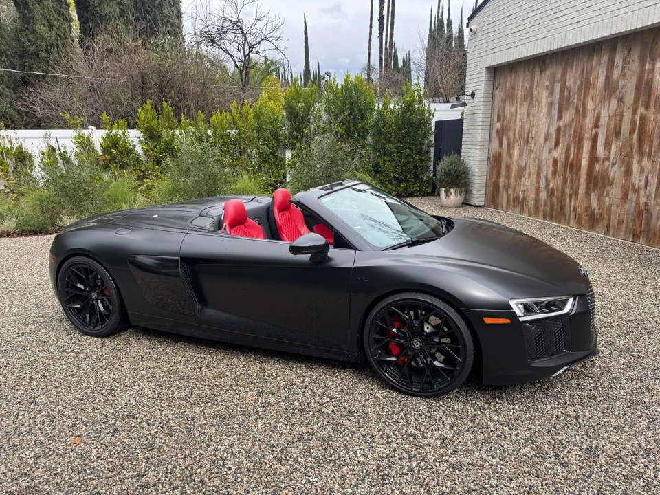 2017 Audi 4S R8 - Image 3 of 19