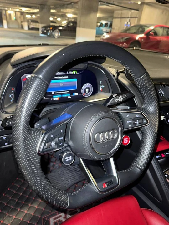 2017 Audi 4S R8 - Image 13 of 19
