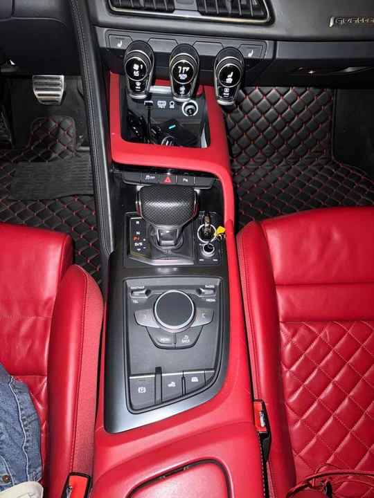 2017 Audi 4S R8 - Image 16 of 19