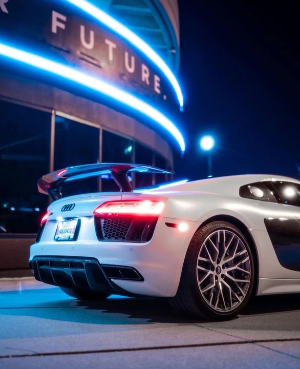 Audi 4S R8 - Image 3 of 4