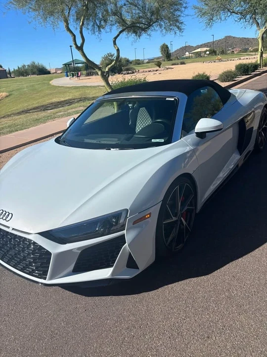Audi R8 - Image 6 of 8
