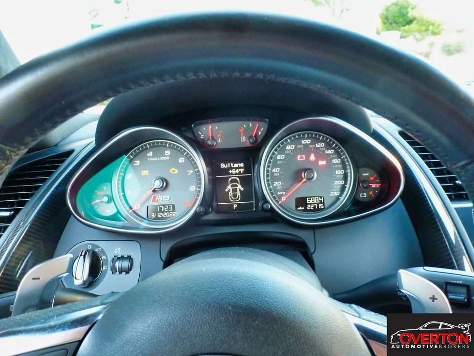 2014 Audi 42 R8 - Image 16 of 21