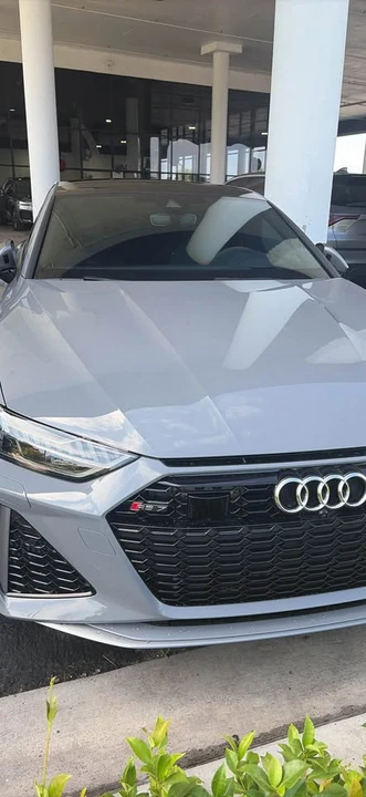 Audi RS7 - Image 2 of 2