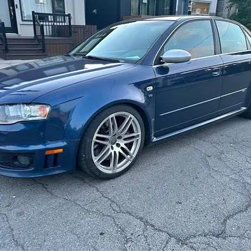 Audi RS4 Sedan