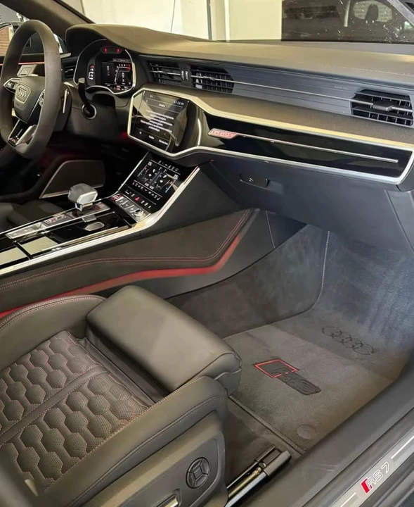 Audi RS7 - Image 5 of 6