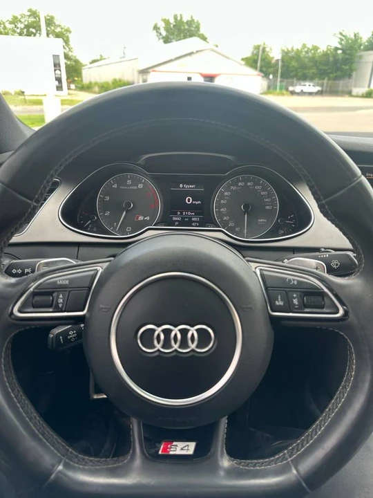 2013 Audi B8 S4 - Image 8 of 10