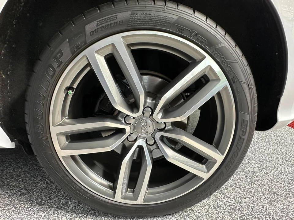 2015 Audi 8R SQ5 - Image 9 of 21