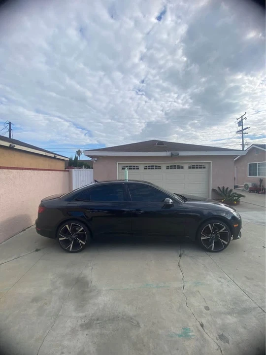 2017 Audi B9 A4 - Image 4 of 10