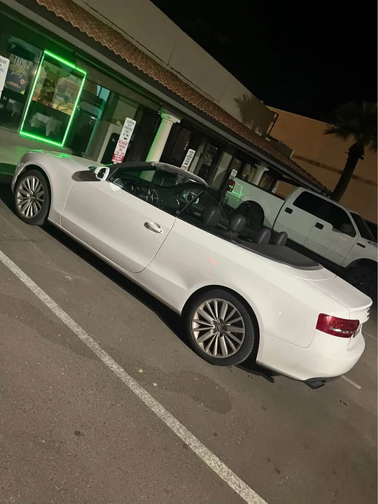 2011 Audi B8 A5 - Image 2 of 3