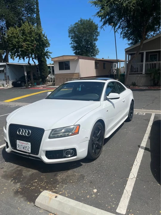 2011 Audi B8 A5 - Image 2 of 8