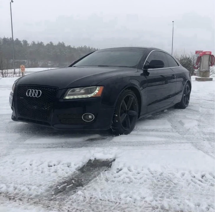 2010 Audi B8 A5 - Image 2 of 3