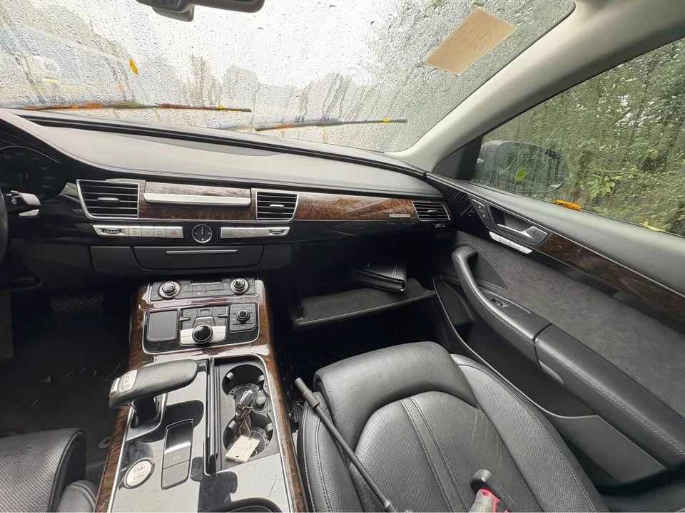 2013 Audi D4 A8 - Image 8 of 10