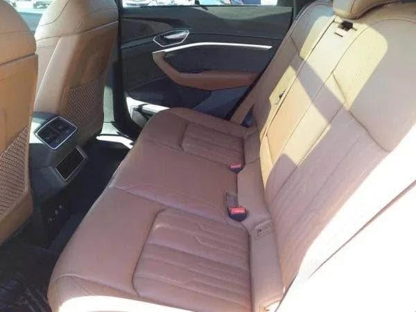 2019 Audi e-tron - Image 6 of 8