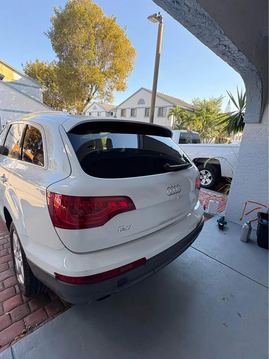 2012 Audi 4L Q7 - Image 2 of 10