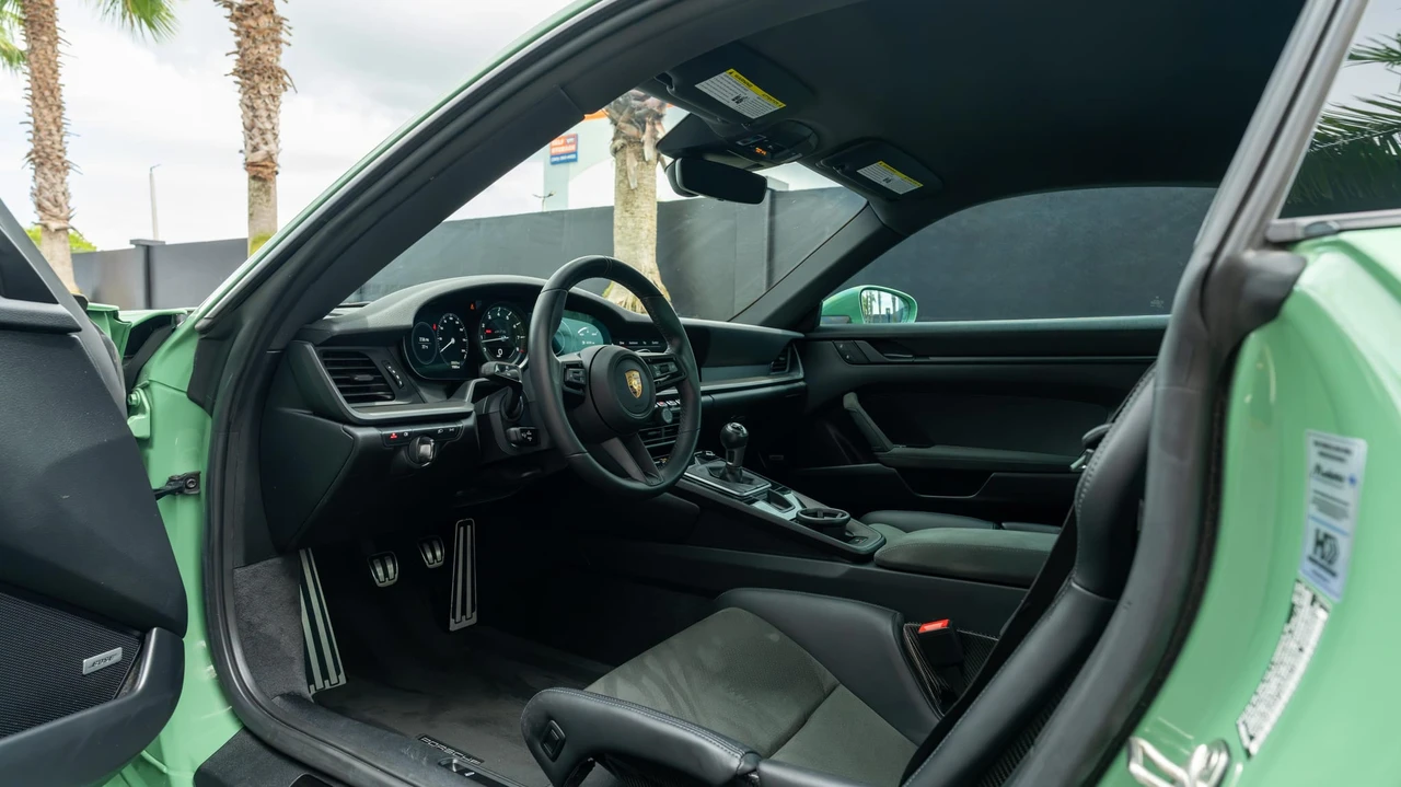 2022 Porsche 992 Carrera GTS - Image 22 of 31