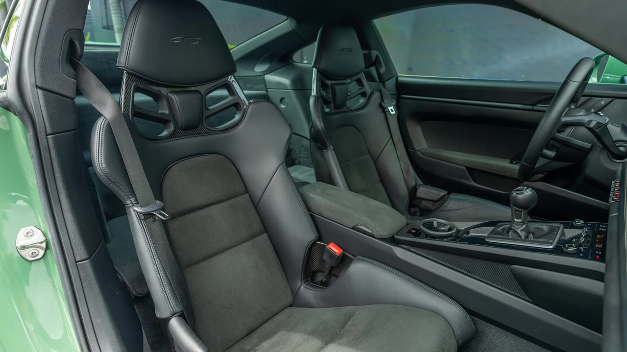 2022 Porsche 992 Carrera GTS - Image 29 of 31