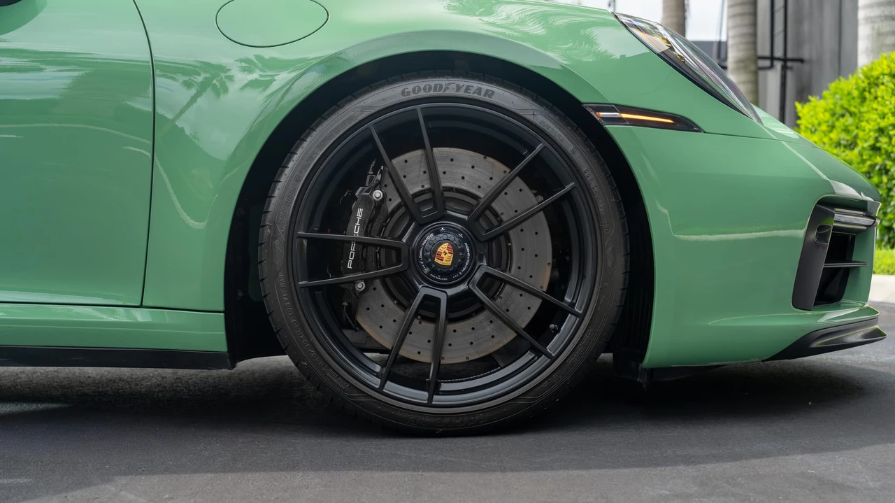 2022 Porsche 992 Carrera GTS - Image 20 of 31
