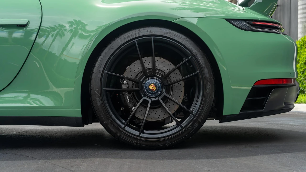 2022 Porsche 992 Carrera GTS - Image 19 of 31