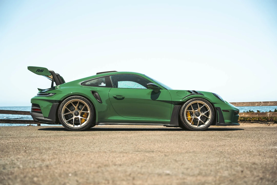 2024 Porsche 992 GT3 RS - Image 24 of 31