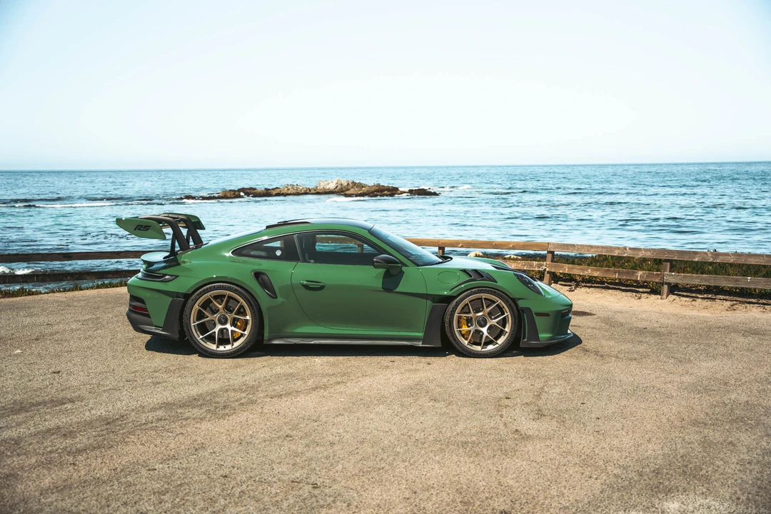 2024 Porsche 992 GT3 RS - Image 21 of 31