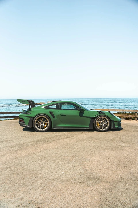 2024 Porsche 992 GT3 RS - Image 26 of 31