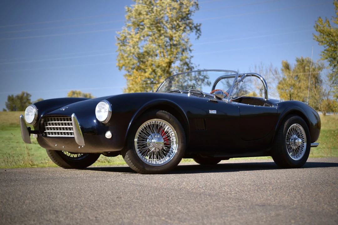 Shelby Cobra Replica - Image 3 of 31