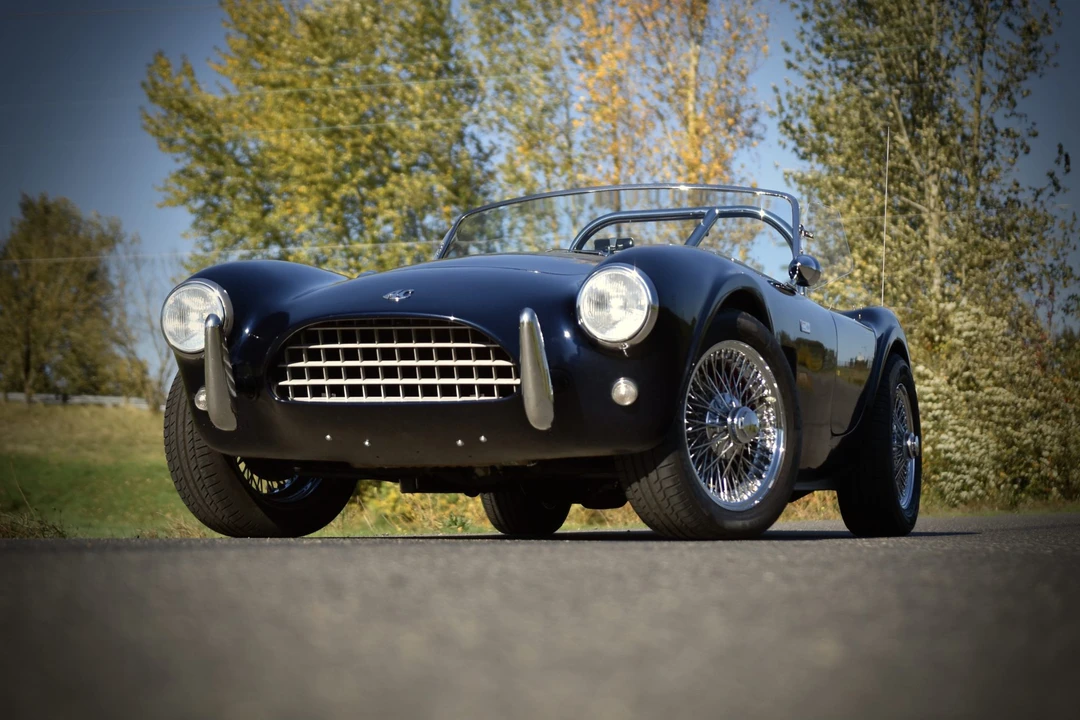 Shelby Cobra Replica - Image 11 of 31