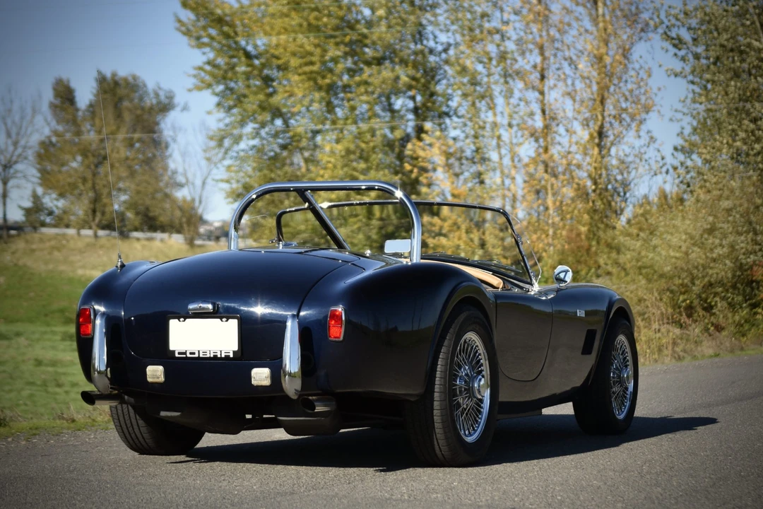 Shelby Cobra Replica - Image 21 of 31
