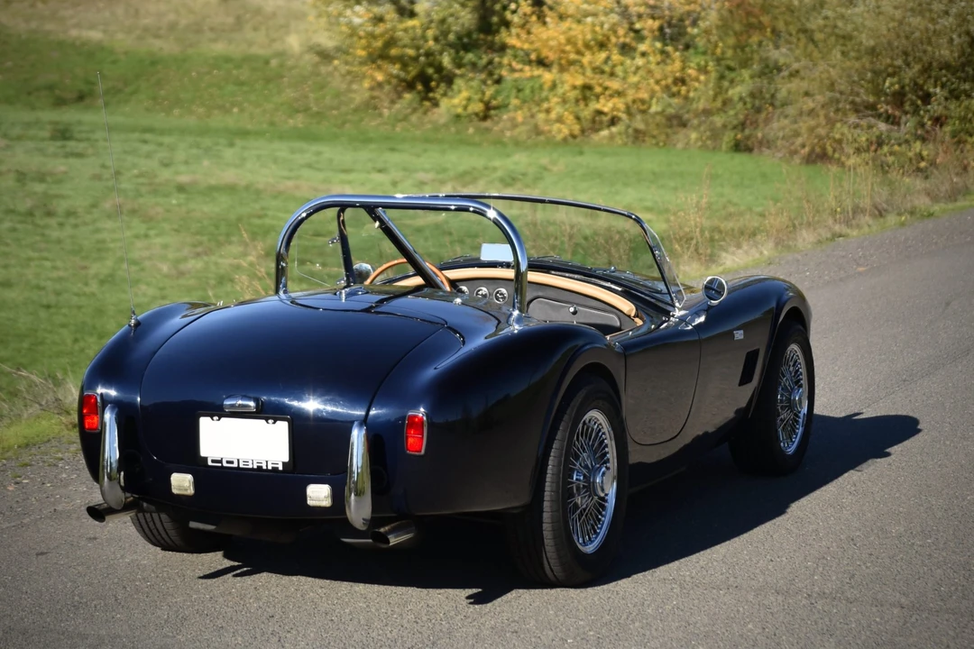 Shelby Cobra Replica - Image 22 of 31