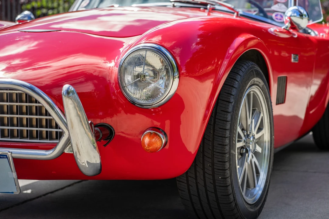 Shelby Cobra Replica - Image 13 of 31