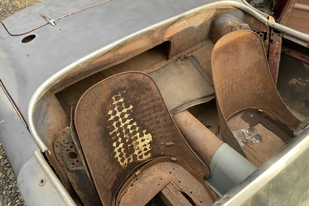 Parts & Memorabilia Mechanical Components - Image 14 of 31