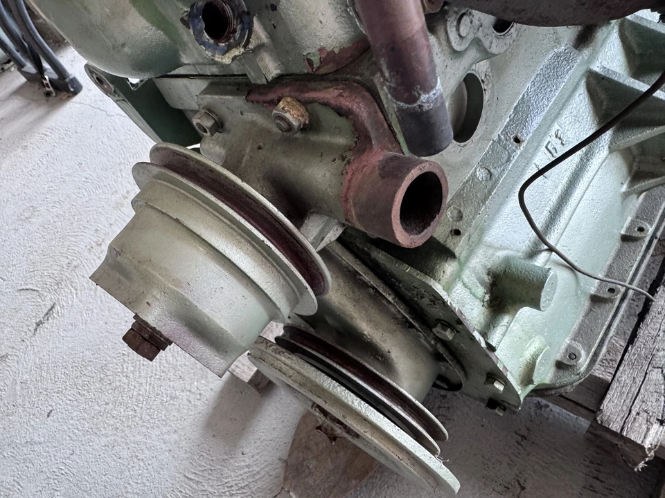 Parts & Memorabilia Engines - Image 11 of 30