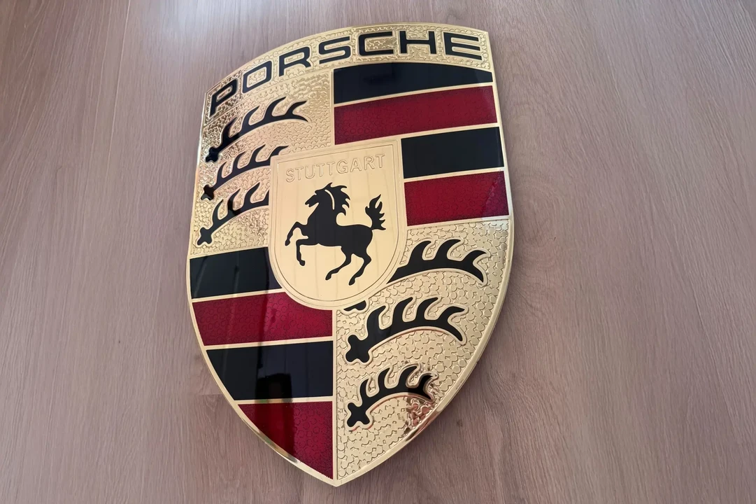 Porsche - Image 4 of 12