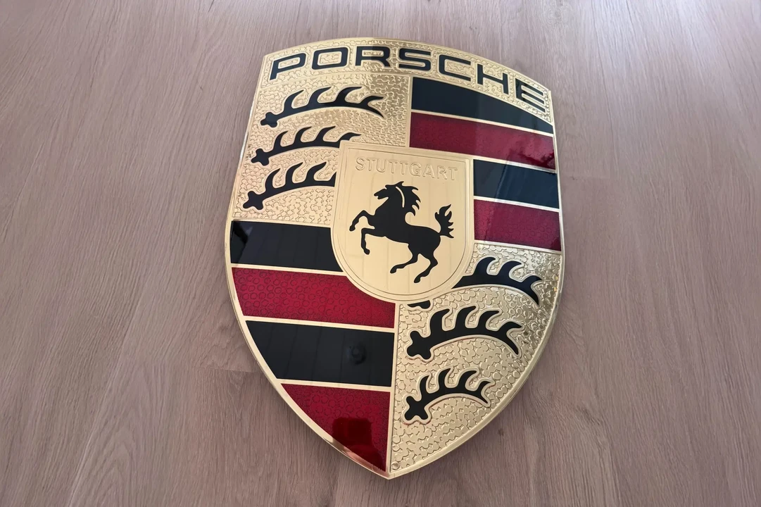 Porsche - Image 5 of 12