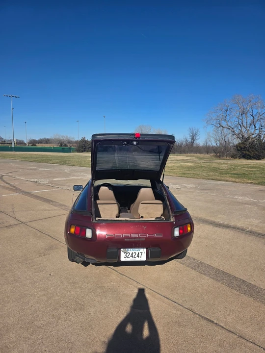 1983 Porsche 928 S - Image 10 of 31