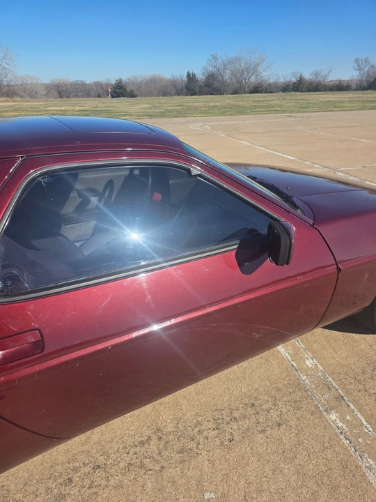 1983 Porsche 928 S - Image 27 of 31
