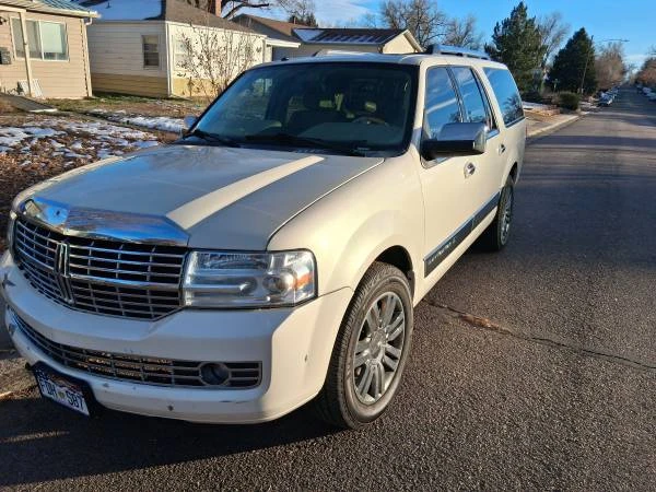 2007 Lincoln Navigator 3rd Gen - Image 2 of 21