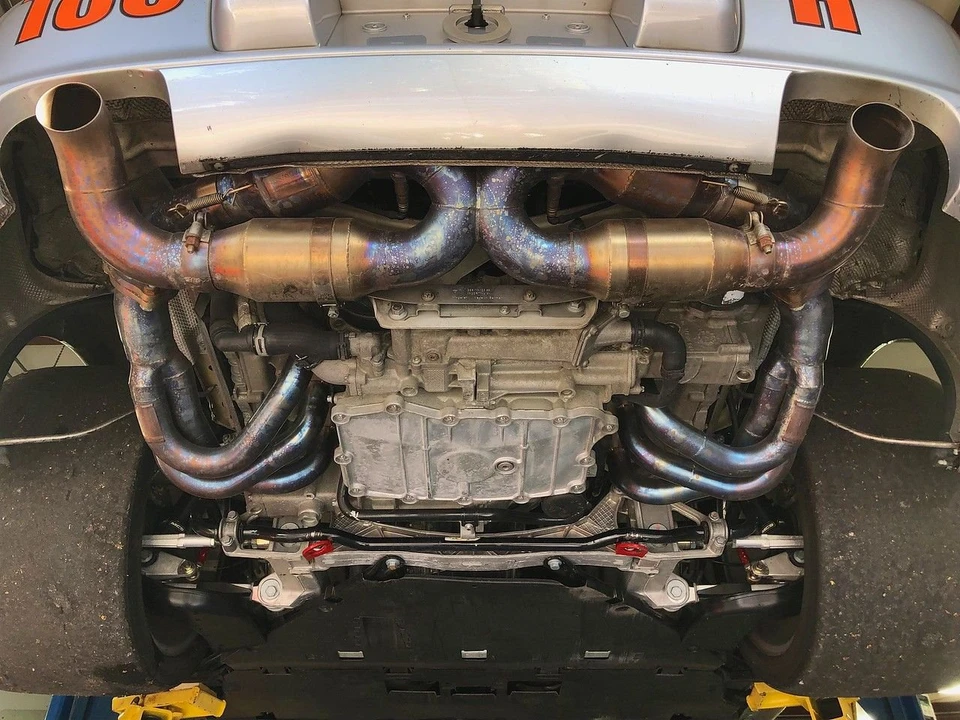 2005 Porsche 997 Carrera - Image 2 of 2