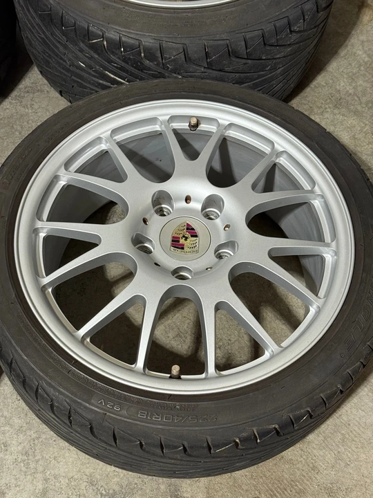 Parts & Memorabilia Other Wheels - Image 3 of 10
