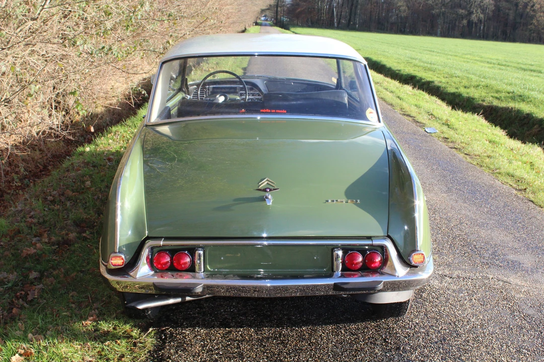 Citroen DS21 - Image 8 of 31