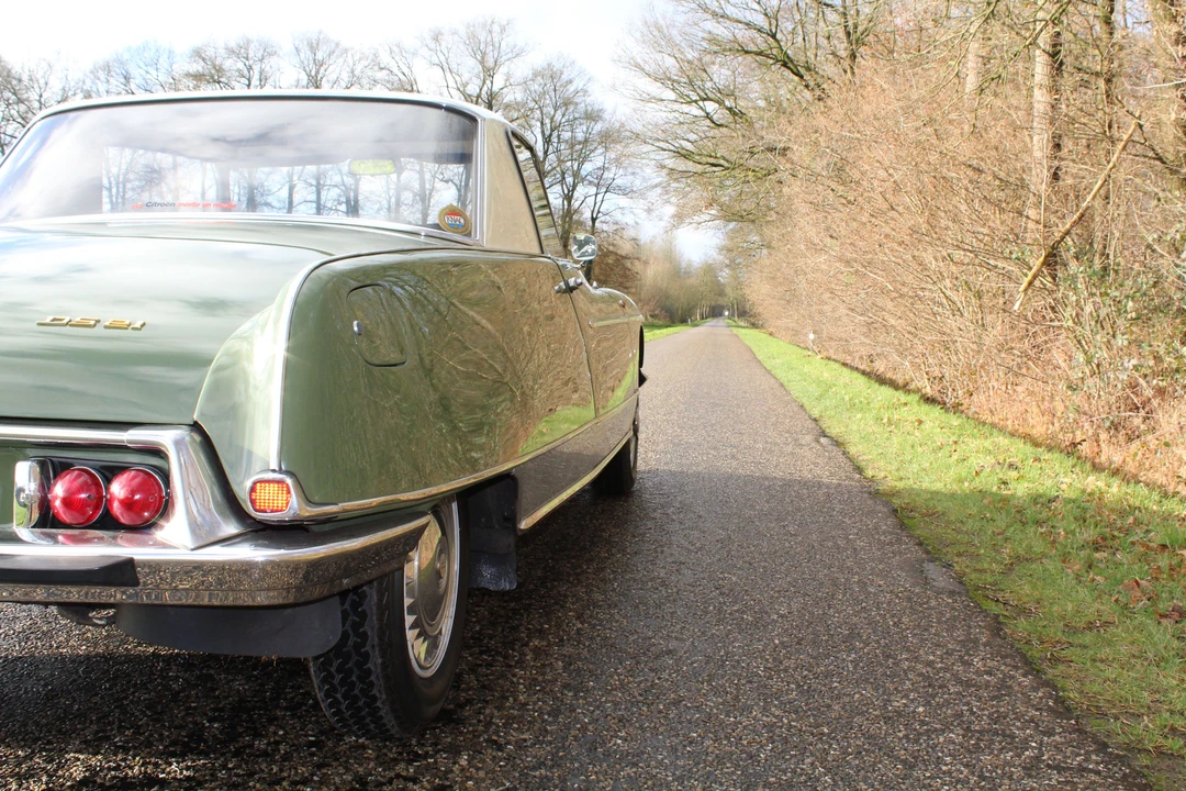 Citroen DS21 - Image 10 of 31