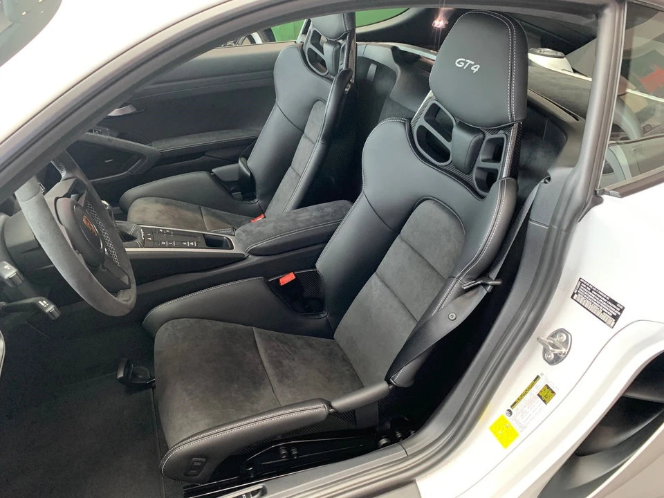 2020 Porsche 718 Cayman GT4 - Image 17 of 19